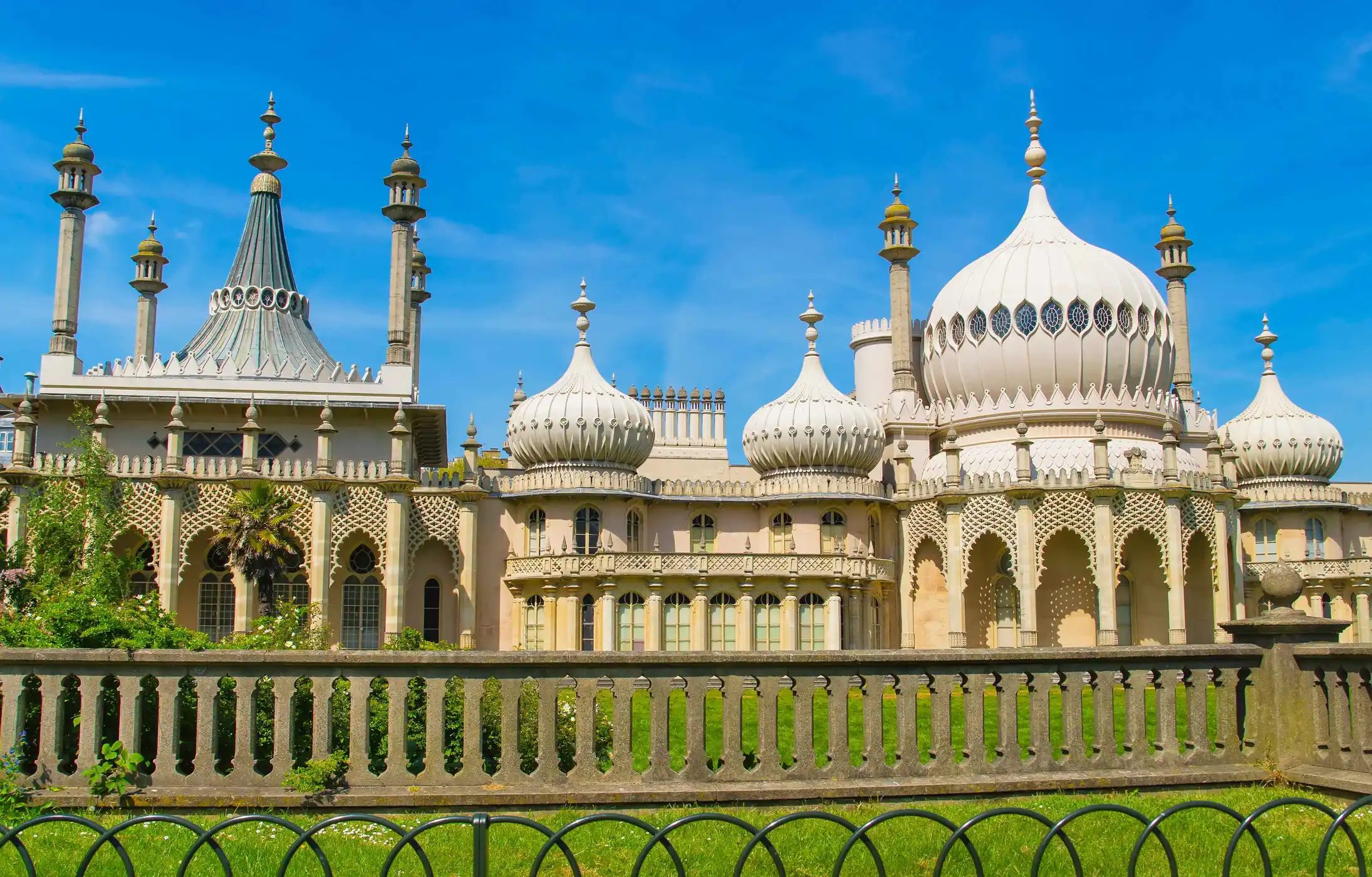 royal-pavilion-brighton-east-sussex-england-royal-residence-18th-century viajes de estudio a Brighton